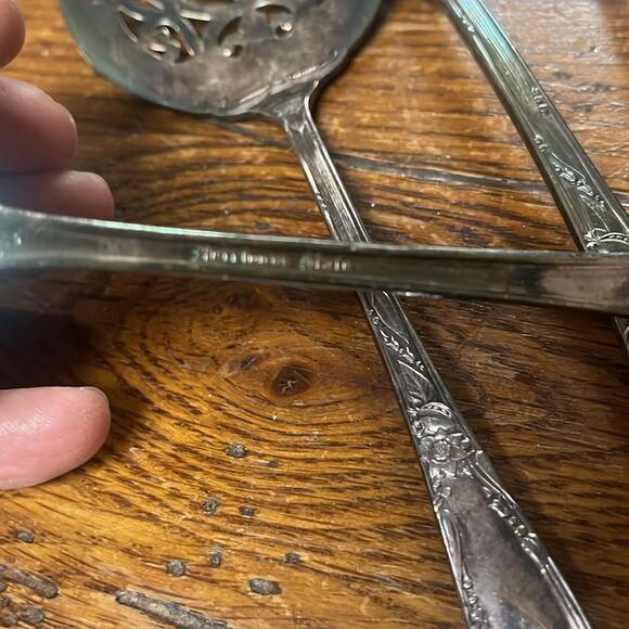 Vintage heirloom serving pieces - Picture 6 of 7